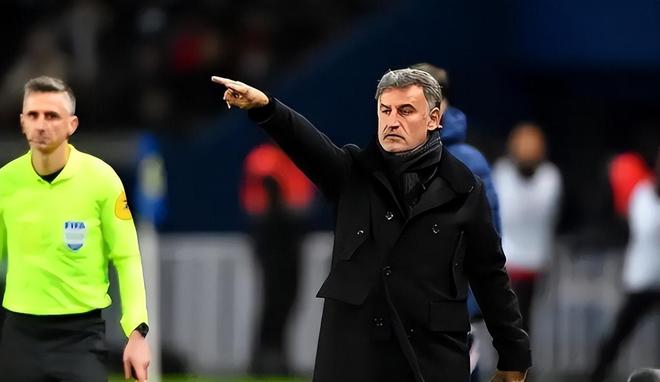 亚博app-包含芝加哥公牛迎法甲关键赛，清晨调整名单，球迷炸锅，阵容厚度经受考验的词条-亚博app